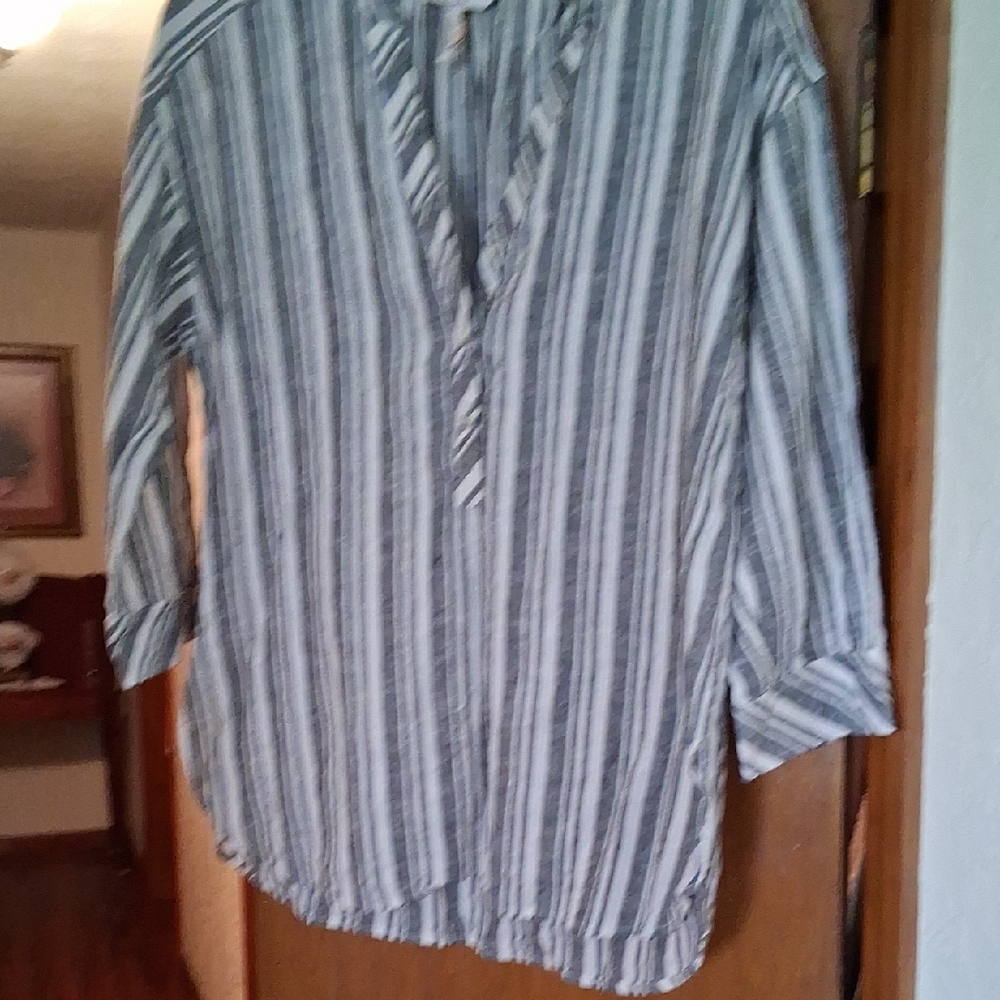 Laundry Womens Top By Shelli Segal Back/white Striped Garment.  Size S.